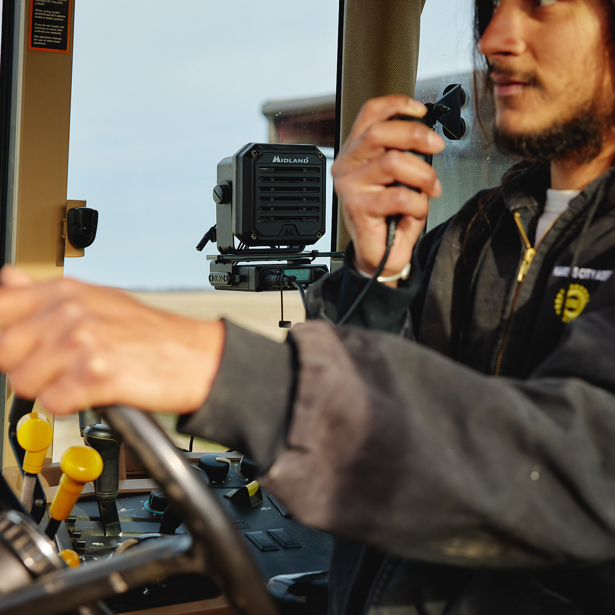 MXT115P 15W MicroMobile GMRS Radio - Image 2